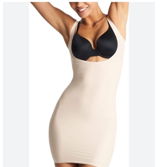NWT Yummie Women's 3-in-1 Shaping Slip Nude Shapewear - Picture 1 of 11